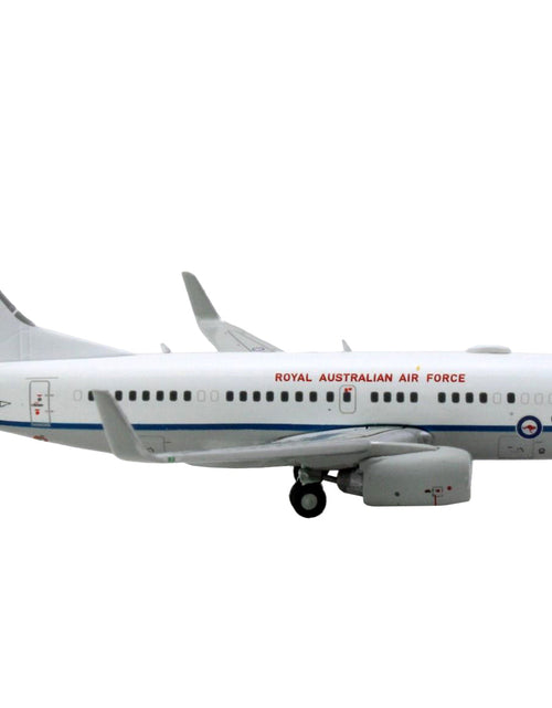 Load image into Gallery viewer, Boeing 737-700 Aircraft "Royal Australian Air Force" (A36-002) White with Blue Stripes "Gemini Macs" Series 1/400 Diecast Model Airplane by GeminiJets
