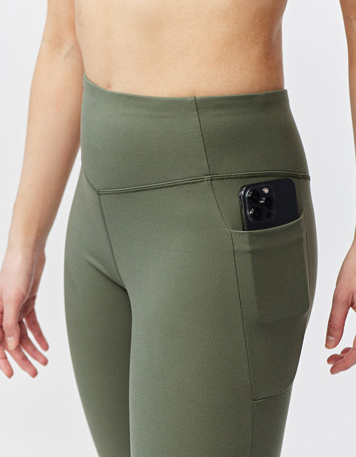 Load image into Gallery viewer, Go Again Women's Cropped Leggings Length 21"
