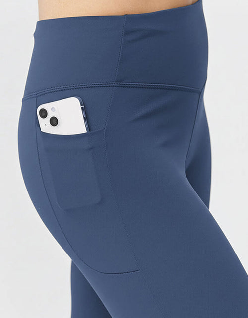 Load image into Gallery viewer, Go Again Women's Cropped Leggings Length 21"
