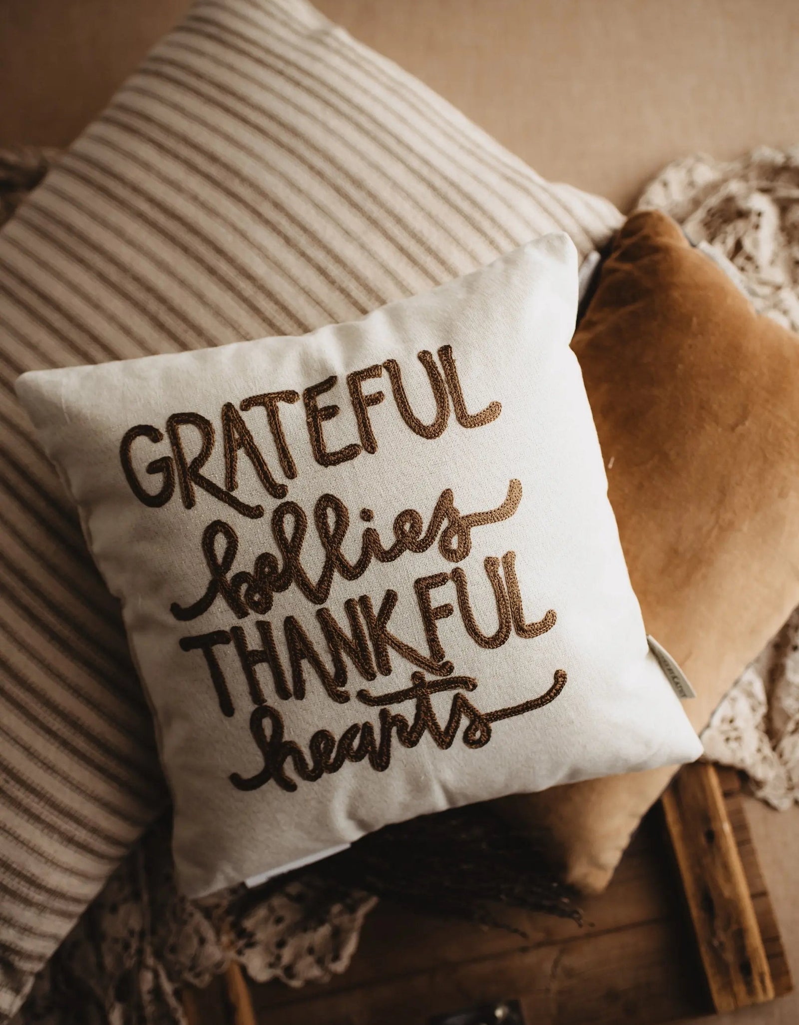Grateful Bellies Thankful Hearts Pillow | Throw Pillow Thanksgiving Décor | Fall Decor | Room Decor | Decorative Pillow | Gift for her by UniikPillows
