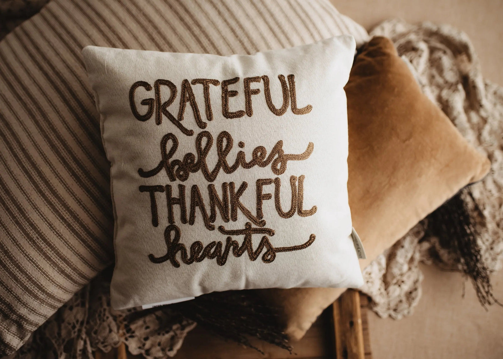 Grateful Bellies Thankful Hearts Pillow | Throw Pillow Thanksgiving Décor | Fall Decor | Room Decor | Decorative Pillow | Gift for her by UniikPillows