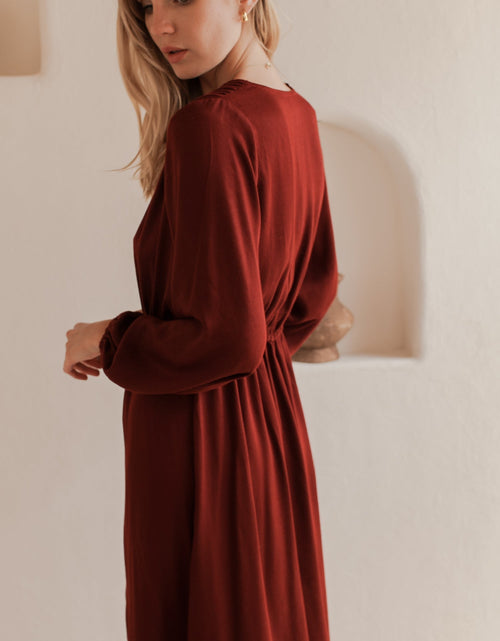 Load image into Gallery viewer, Greta Long Sleeve Midi Dress by ELF
