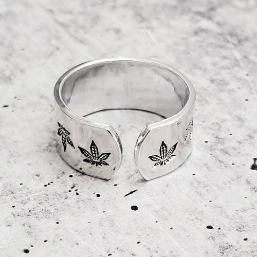 Load image into Gallery viewer, Hemp Leaf Silver Ring by Salt and Sparkle

