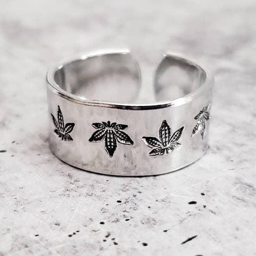 Load image into Gallery viewer, Hemp Leaf Silver Ring by Salt and Sparkle

