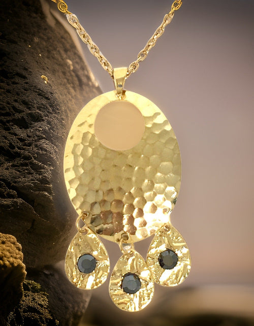 Load image into Gallery viewer, Hammered Jet Black Chandelier Necklace by The Urban Charm
