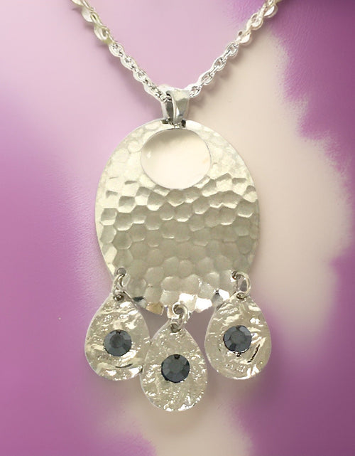 Load image into Gallery viewer, Hammered Jet Black Chandelier Necklace by The Urban Charm
