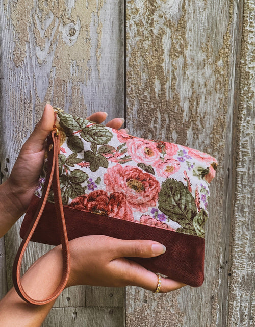 Load image into Gallery viewer, The Fall Bouquet Wristlet Purse by Ash &amp; Rose
