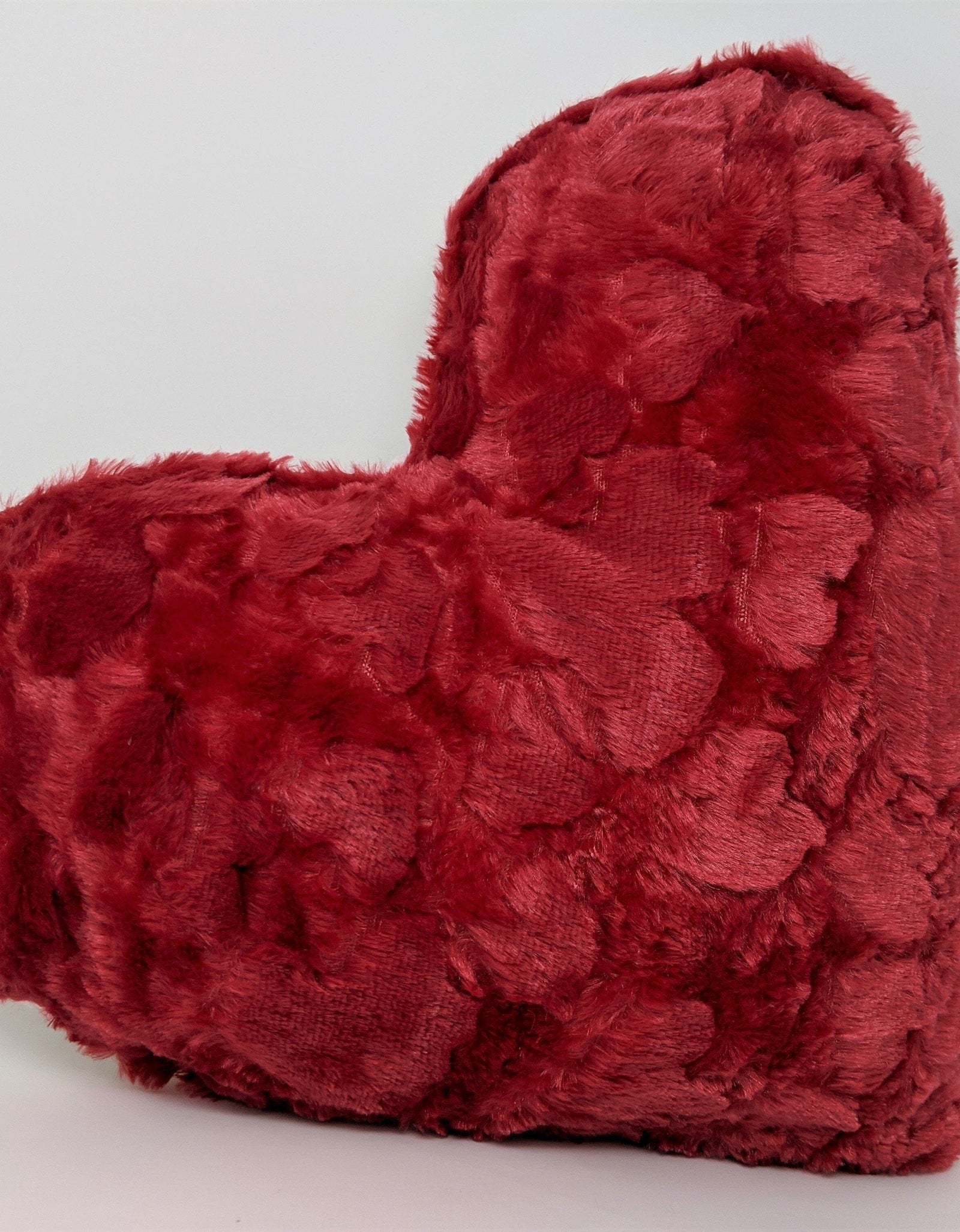 DaDa Bedding Hand-Made Luxury Romantic Valentine Heart Shaped Red Throw Pillow - 16” x 14” by DaDa Bedding Collection