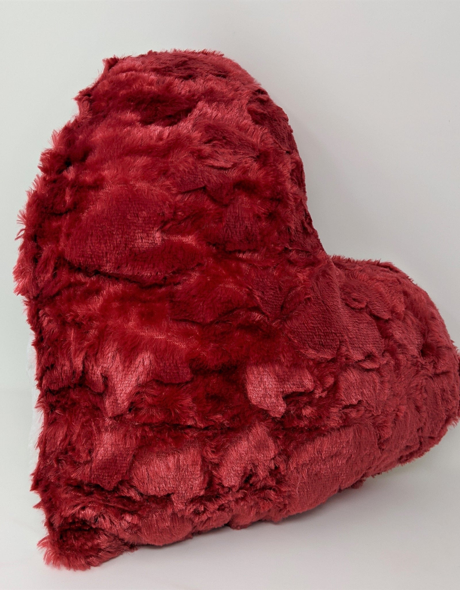 DaDa Bedding Hand-Made Luxury Romantic Valentine Heart Shaped Red Throw Pillow - 16” x 14” by DaDa Bedding Collection