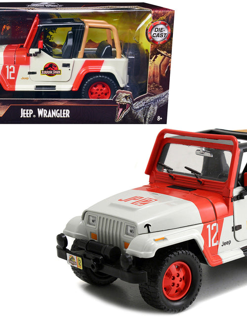 Load image into Gallery viewer, 1992 Jeep Wrangler Jurassic World Movie 1/24 Diecast Model Car by Jada
