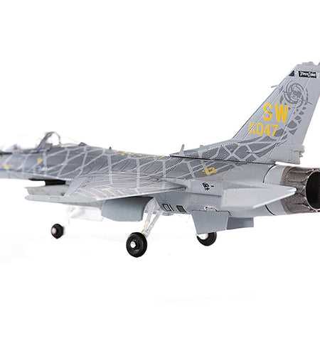 Lockheed Martin F-16C Fighting Falcon Fighter Aircraft "Viper Demo Team" (2021) United States Air Force 1/144 Diecast Model by JC Wings