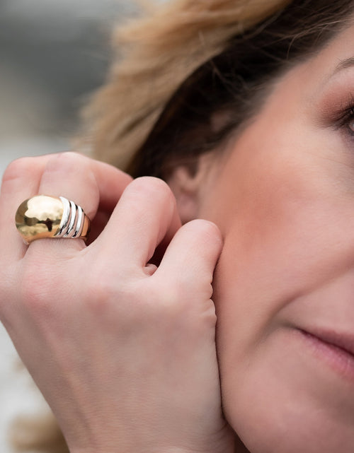 Load image into Gallery viewer, Vintage Women's Dome Ring 18k Gold Ring  Size: 7 by PVD Vintage Jewelry
