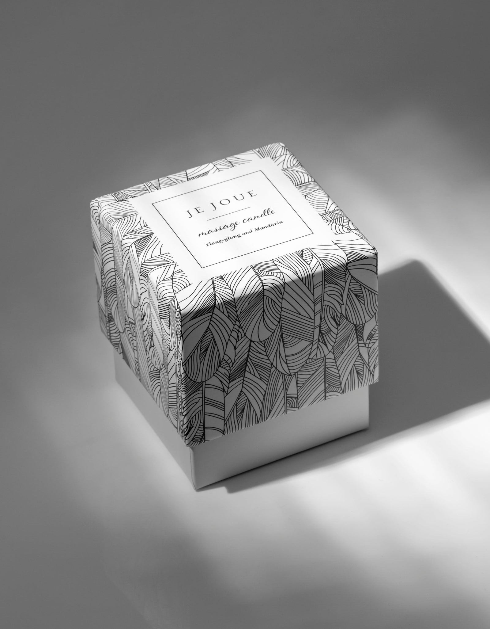 Je Joue Luxury Massage Candle - Ylang Ylang & Mandarin by Je Joue US