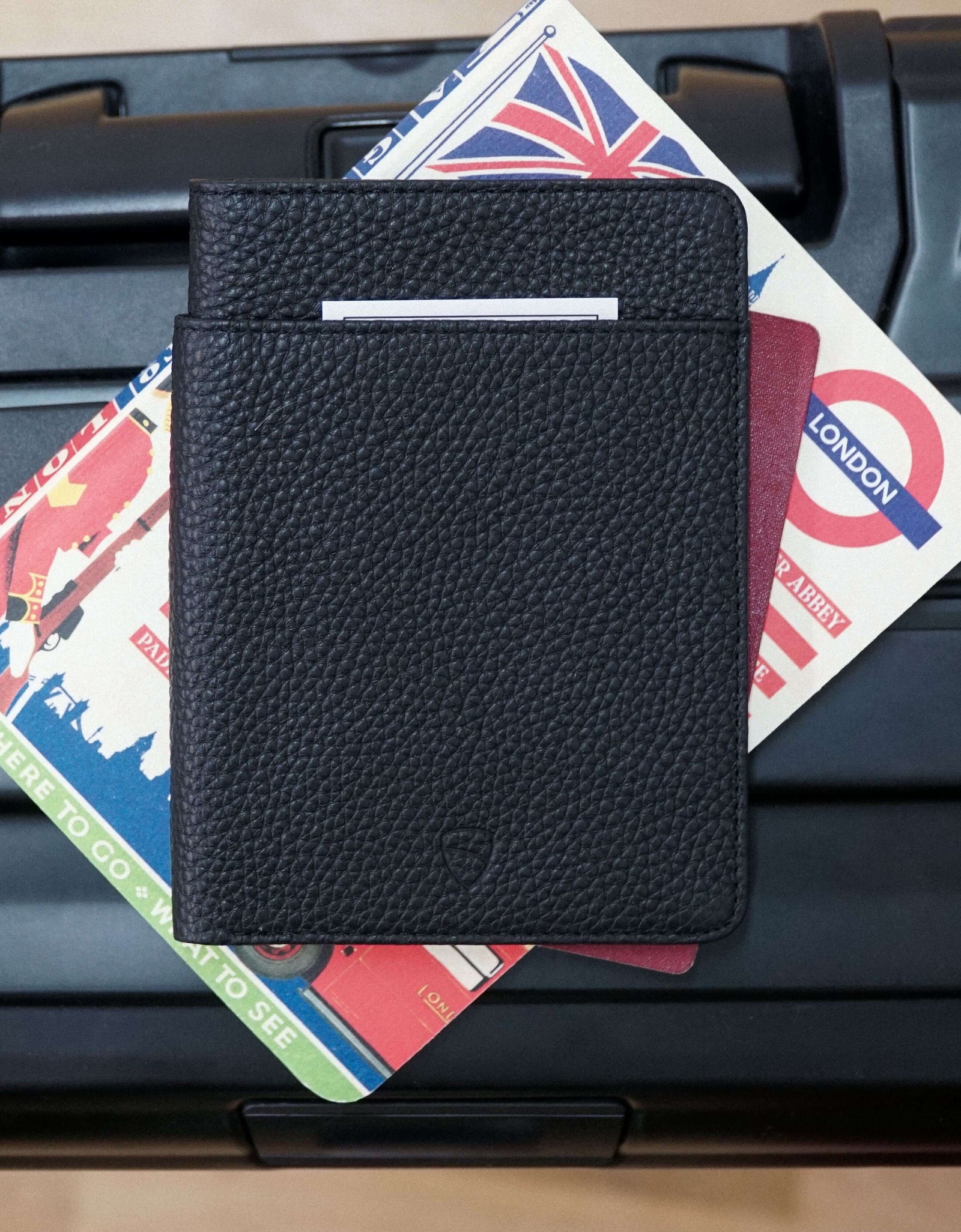 KENSINGTON Passport Wallet by Vaultskin