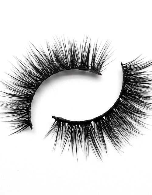Load image into Gallery viewer, Sexy Classy Lash Style by True Beauty Lashes
