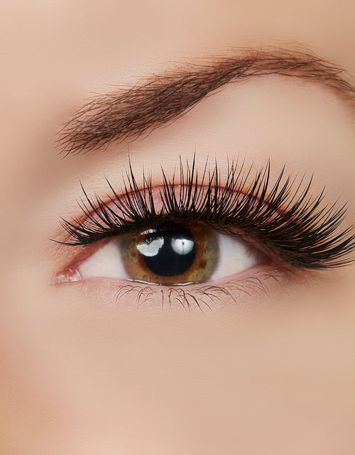 Load image into Gallery viewer, Sexy Classy Lash Style by True Beauty Lashes

