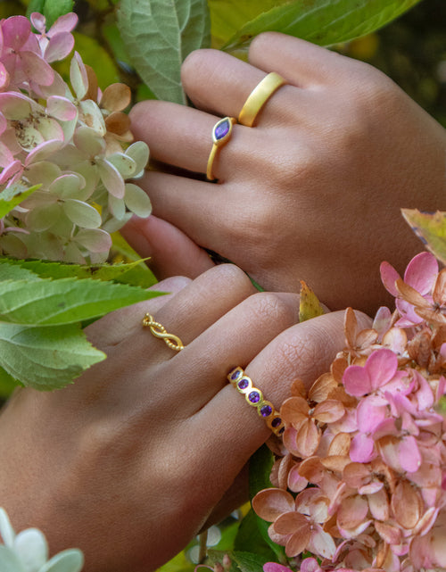Load image into Gallery viewer, Entwined Rope Ring by Ash &amp; Rose
