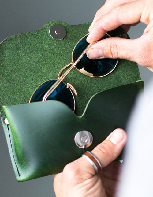 Load image into Gallery viewer, Eyeglasses Case by Lifetime Leather Co
