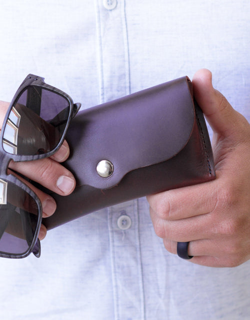 Load image into Gallery viewer, Eyeglasses Case by Lifetime Leather Co
