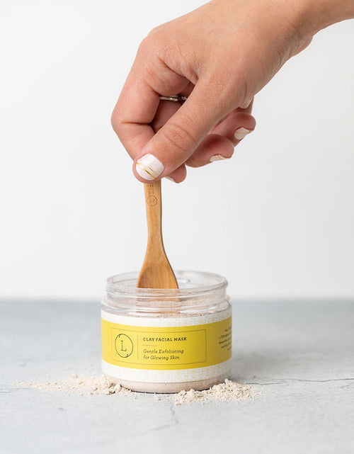 Load image into Gallery viewer, Natural Clay Facial Mask, Exfoliating Mask, Glowing skin Mask by Lizush
