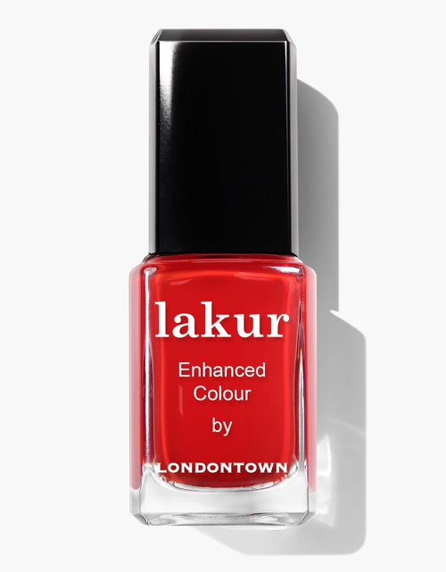 Load image into Gallery viewer, Londoner Love by LONDONTOWN
