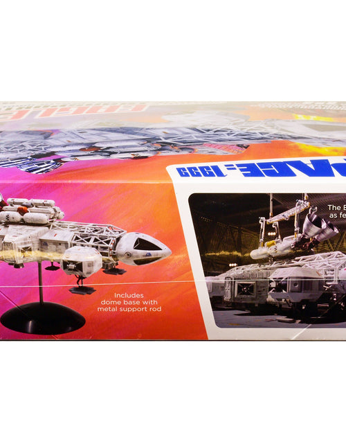 Load image into Gallery viewer, Skill 2 Eagle 4 Transporter "Space: 1999" (1975-1977) TV Show Model Kit  1/72 Scale Model by MPC
