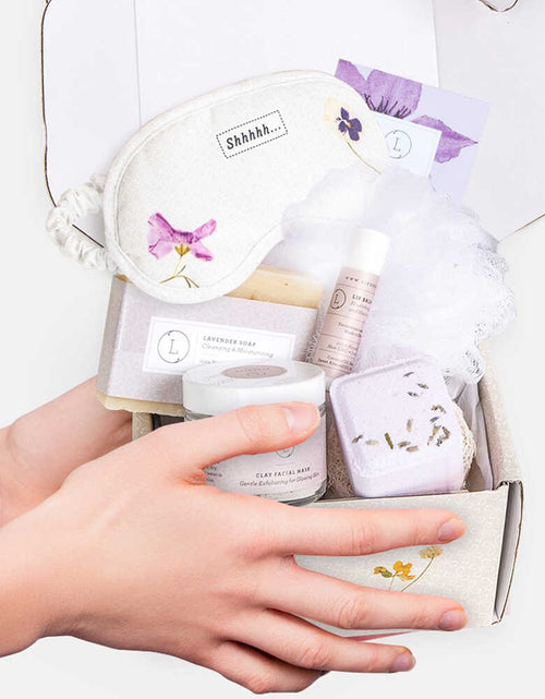 Load image into Gallery viewer, Lavender bath and body set, Natural skincare appreciation gift box by Lizush
