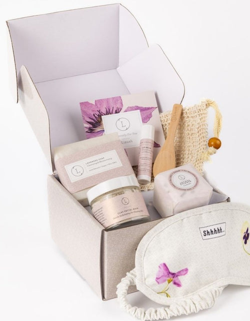 Load image into Gallery viewer, Lavender bath and body set, Natural skincare appreciation gift box by Lizush
