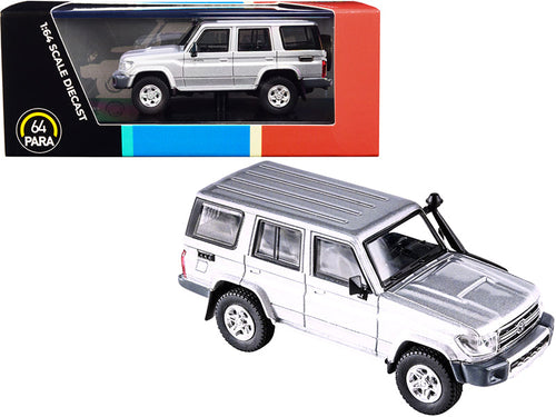 Load image into Gallery viewer, Toyota Land Cruiser 76 Silver Pearl 1/64 Diecast Model Car by Paragon
