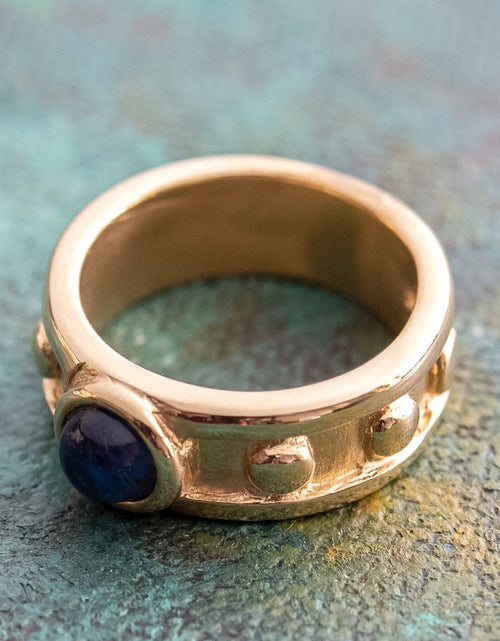 Load image into Gallery viewer, Vintage Ring 1970s Sapphire Cabocon Glass Ring 18k Brushed Gold September Birthstone #R3095 by PVD Vintage Jewelry
