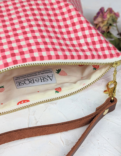 Load image into Gallery viewer, Summer Picnic Wristlet Purse - FINAL SALE by Ash &amp; Rose
