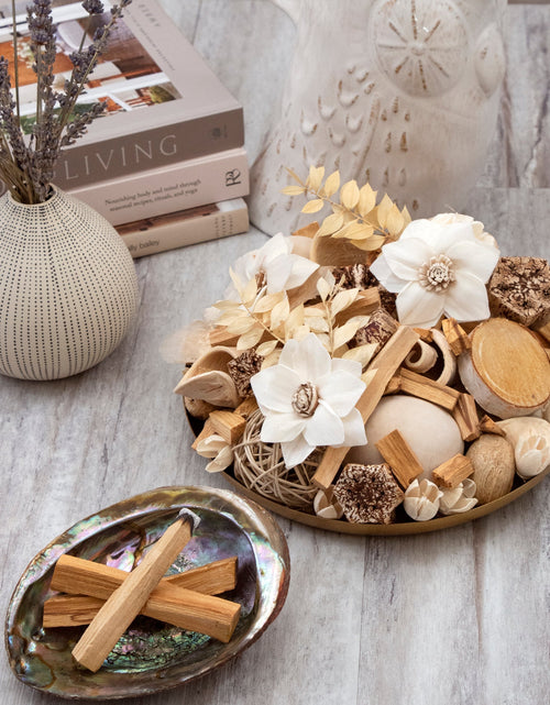 Load image into Gallery viewer, Palo Santo &amp; Linen Box Potpourri by Andaluca Home
