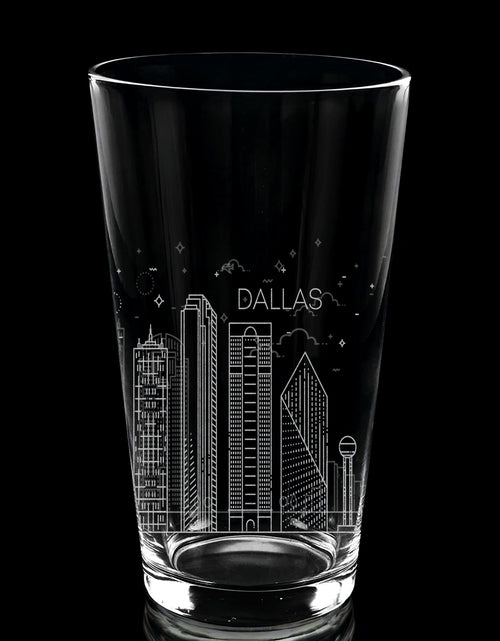 Load image into Gallery viewer, CITY SKYLINES Pint Glasses by LumEngrave
