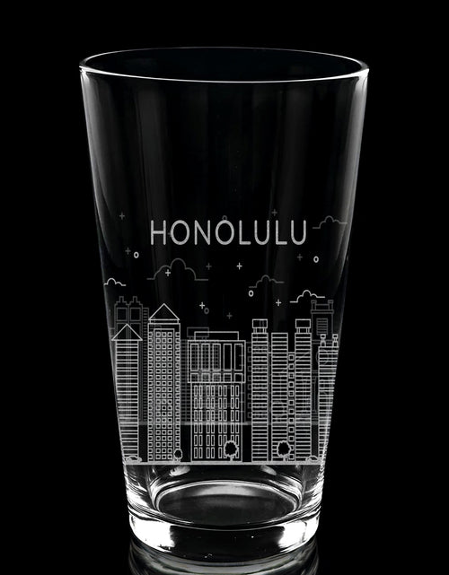 Load image into Gallery viewer, CITY SKYLINES Pint Glasses by LumEngrave
