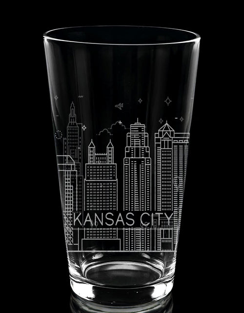 Load image into Gallery viewer, CITY SKYLINES Pint Glasses by LumEngrave
