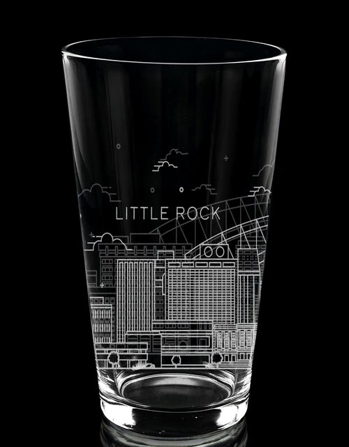 Load image into Gallery viewer, CITY SKYLINES Pint Glasses by LumEngrave
