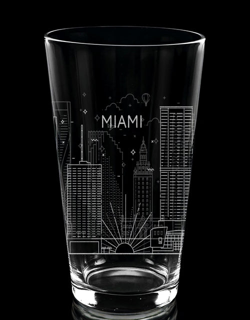 Load image into Gallery viewer, CITY SKYLINES Pint Glasses by LumEngrave
