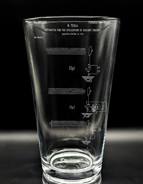 Load image into Gallery viewer, PATENT Pint Glasses by LumEngrave
