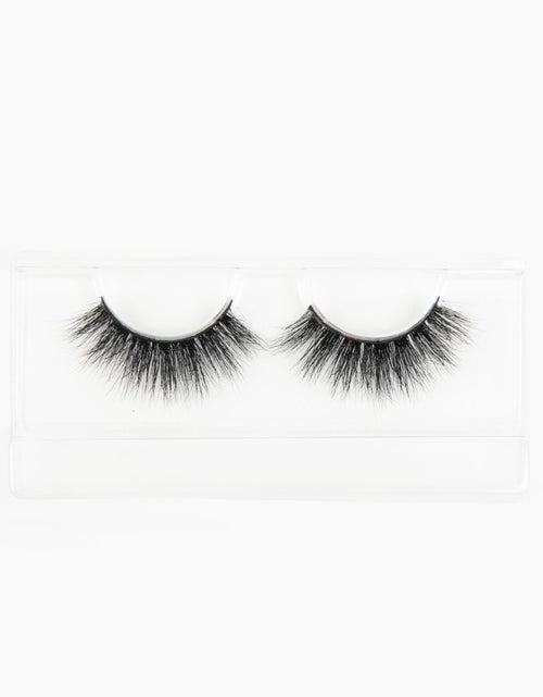 Load image into Gallery viewer, Queens Lashes by Kawaii Girl Cosmetics
