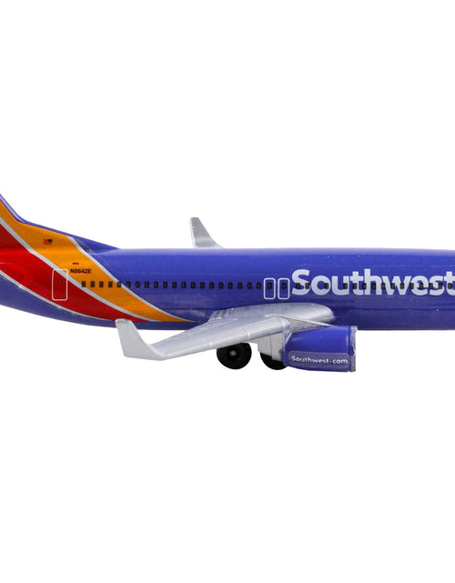 Load image into Gallery viewer, Commercial Aircraft "Southwest Airlines" (N8642E) Blue with Striped Tail Diecast Model Airplane by Daron
