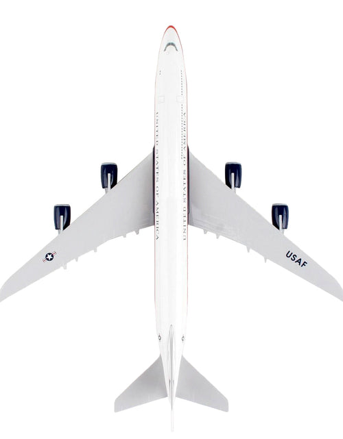 Load image into Gallery viewer, Boeing 747-8i (VC-25B) Commercial Aircraft "Air Force One - United States of America" (30000) White with Red and Blue Stripes (Snap-Fit) 1/200 Plastic Model by Skymarks
