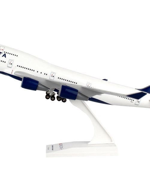 Load image into Gallery viewer, Boeing 747-400 Commercial Aircraft "Delta Air Lines" (N661US) White with Red and Blue Tail (Snap-Fit) 1/200 Plastic Model by Skymarks
