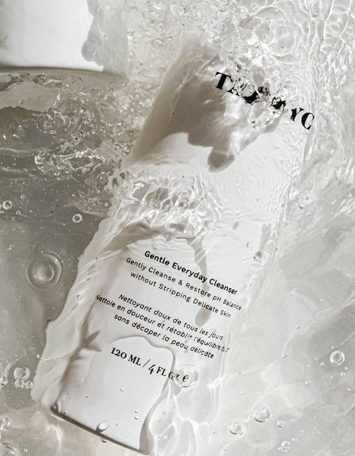Load image into Gallery viewer, Gentle Everyday Cleanser by TAHNYC
