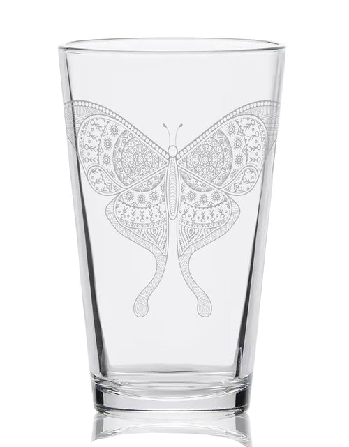 Load image into Gallery viewer, MYSTIC ANIMAL Pint Glasses by LumEngrave
