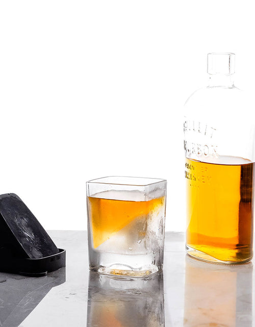 Load image into Gallery viewer, Whiskey Wedge by CORKCICLE.
