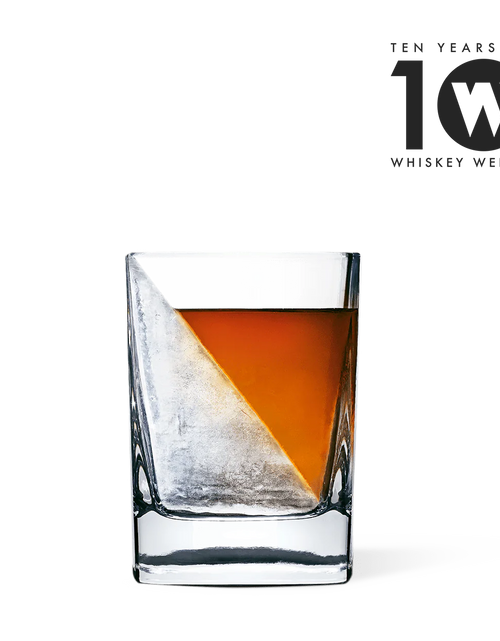 Load image into Gallery viewer, Whiskey Wedge by CORKCICLE.
