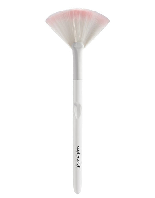 Load image into Gallery viewer, WET N WILD Fan Brush
