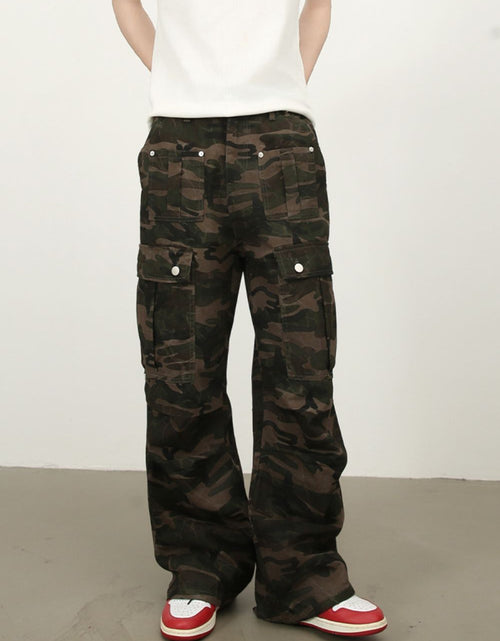 Load image into Gallery viewer, Men's Camouflage Jeans with Cargo Pockets
