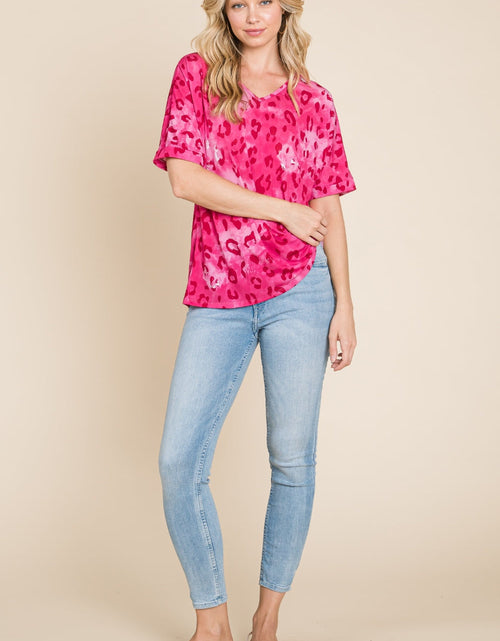 Load image into Gallery viewer, BOMBOM Leopard V-Neck Short Sleeve T-Shirt
