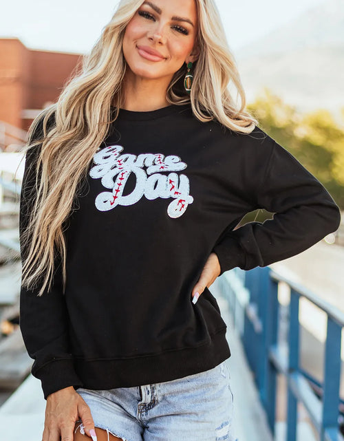 Load image into Gallery viewer, Letter Graphic Round Neck Long Sleeve Sweatshirt
